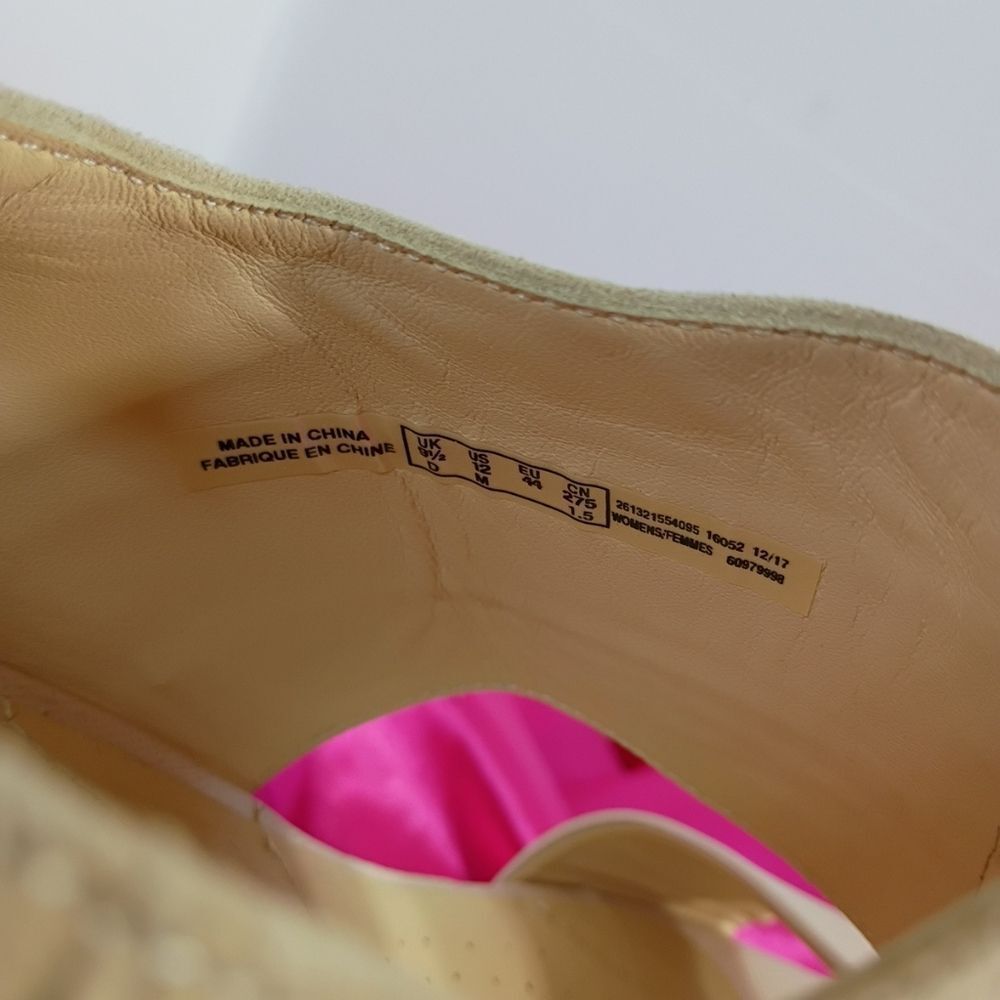 Clarks Women's SZ 12M LAURETI JOY Cream Suede Heeled Sandals Shoes. - Picture 3 of 9